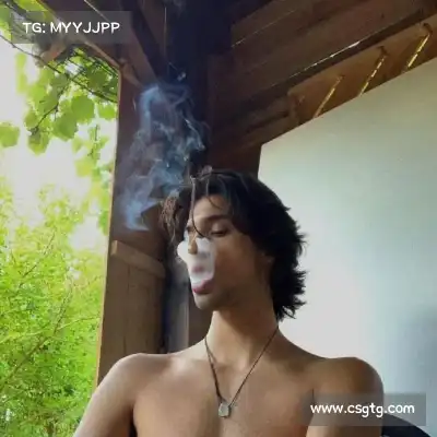 甄歌寒